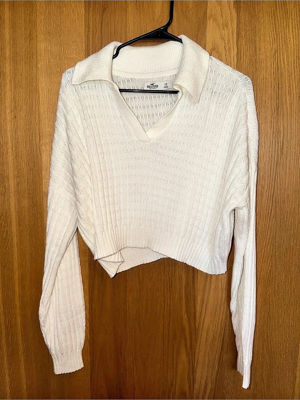 Hollister Ribbed Long-Sleeve Cropped Polo Sweater Ribbed Cropped Polo V-Neck